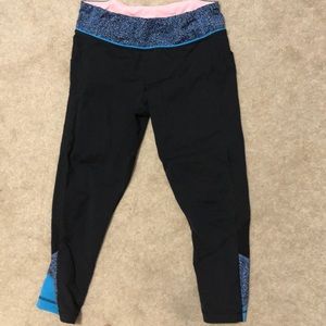 Lulu lemon pacer crop size 8